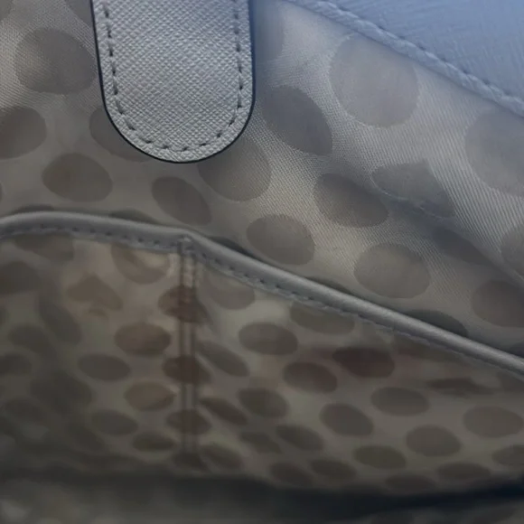 Kate Spade purse. This is a purse that can be rehabbed. - Picture 14 of 16